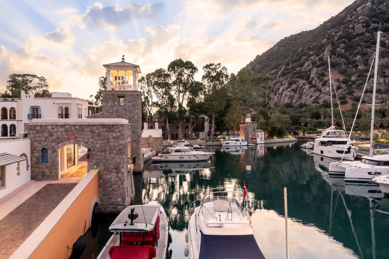 Radisson Collection Hotel, Bodrum Akyarlar Exterior foto The port of Chania