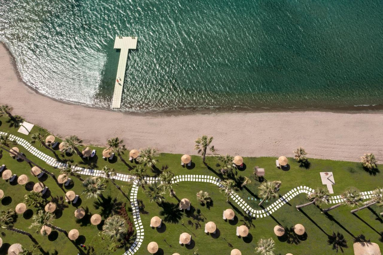 Radisson Collection Hotel, Bodrum Akyarlar Exterior foto Aerial view of the beach